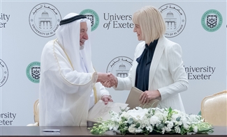Sultan Al Qasimi signs a cooperation agreement with University of Exeter