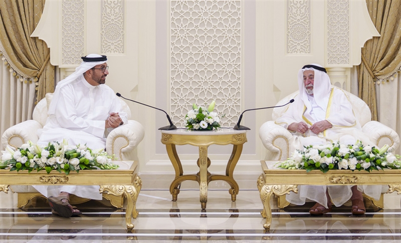 Ruler of Sharjah receives delegation from Emirates Islamic Bank