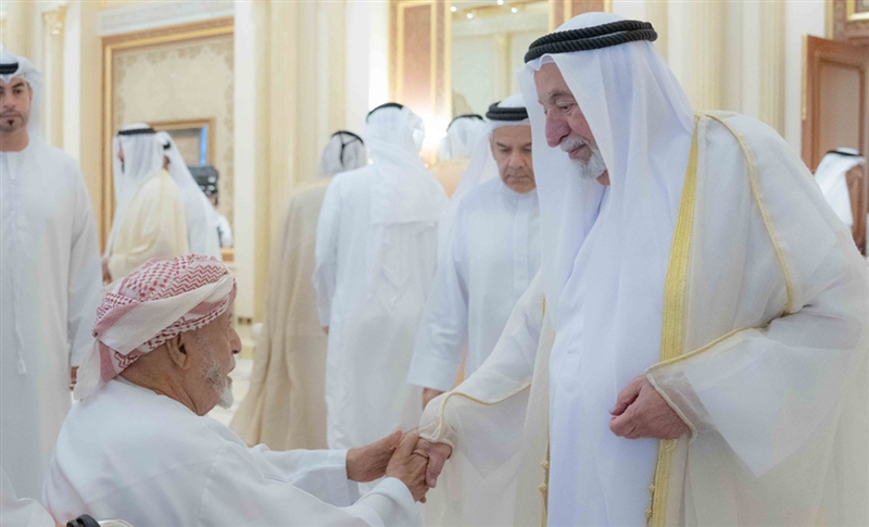 حاكم الشارقة يواصل استقبال المهنئين بعيد الأضحى المبارك في قصر البديع العامر