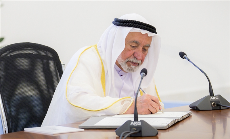 سلطان القاسمي ينشئ وينظم مجلس الشارقة للتعليم العالي والبحث العلمي